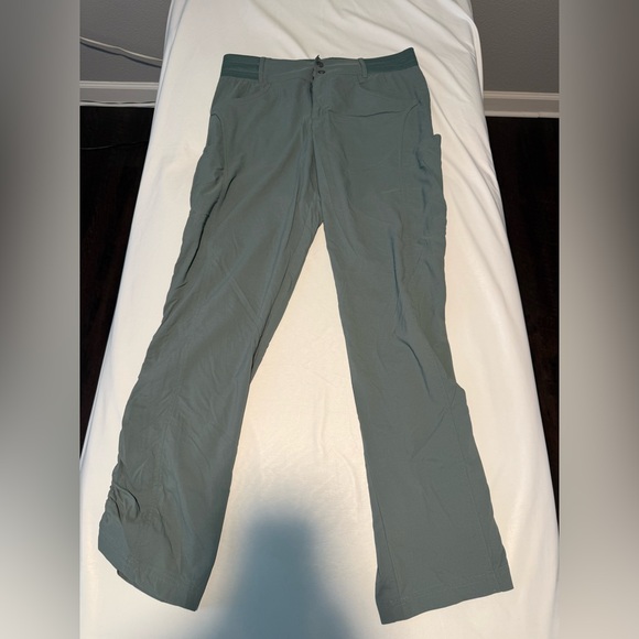 Title Nine hiking adjustable length pants - Picture 3 of 9